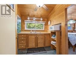 26 WOODWARD AVENUE - 19