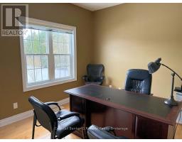 141 24 HIGHWAY E - 25
