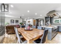 28 PEGGY AVENUE - 10