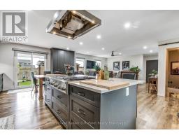28 PEGGY AVENUE - 11