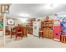 28 PEGGY AVENUE - 21