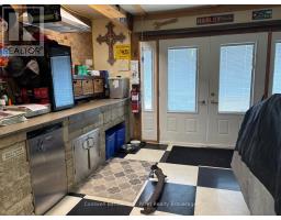 28 PEGGY AVENUE - 29