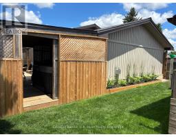 28 PEGGY AVENUE - 40