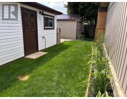 28 PEGGY AVENUE - 43