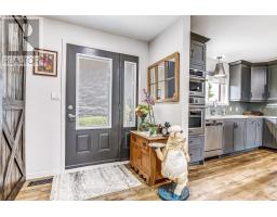 28 PEGGY AVENUE - 5