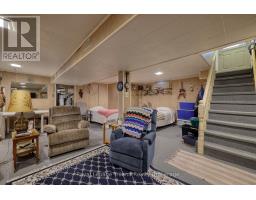 272 BRENDA CRESCENT - 14