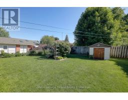 272 BRENDA CRESCENT - 23