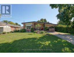 272 BRENDA CRESCENT - 28