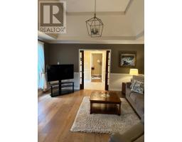 623 LANSDOWNE AVENUE - 4