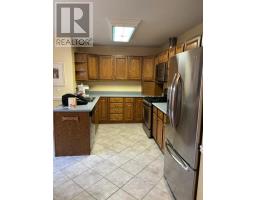 623 LANSDOWNE AVENUE - 7