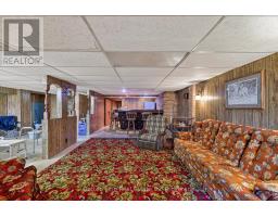 40 PARKDALE AVENUE - 35