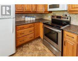 31 - 540 SPITFIRE STREET - 14