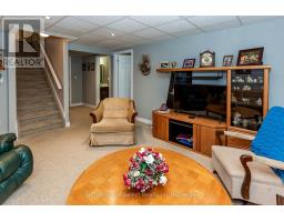 31 - 540 SPITFIRE STREET - 34