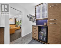 25 DEMEYERE AVENUE - 15