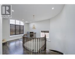 125 PRINCE CHARLES CRESCENT - 21