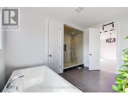 125 PRINCE CHARLES CRESCENT - 34
