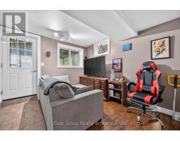 813 DUFFERIN STREET - 11