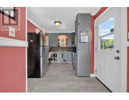 813 DUFFERIN STREET - 3