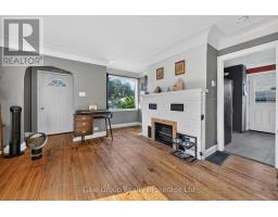 813 DUFFERIN STREET - 5