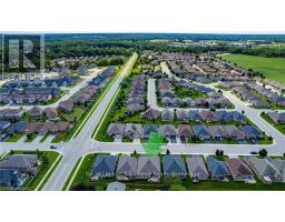 6 ESSELTINE DRIVE - 39