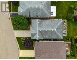 10 MCDONALD COURT - 30