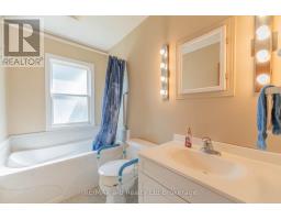13 PARKSIDE DRIVE - 16