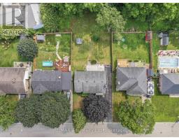 13 PARKSIDE DRIVE - 27