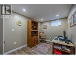 3 OTTERVIEW DRIVE - 25
