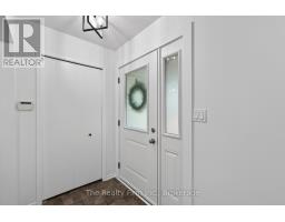 48 NASKAPI STREET - 4