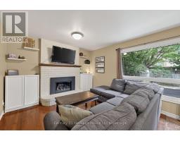 27 SIOUX CRESCENT - 2