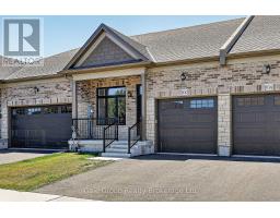 804 GARDEN COURT CRESCENT - 3