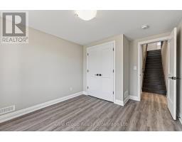 804 GARDEN COURT CRESCENT - 39