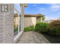 16 HERFORD STREET - 3