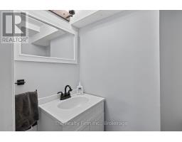 126 SPRINGBANK AVENUE N - 25