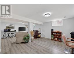 126 SPRINGBANK AVENUE N - 26