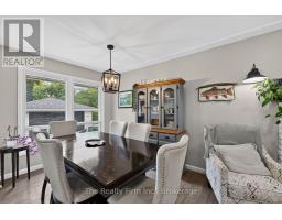 126 SPRINGBANK AVENUE N - 8