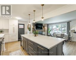 811 HUGHSON STREET - 11