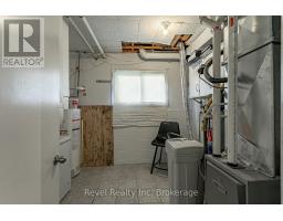 811 HUGHSON STREET - 24