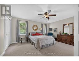32 WILKINS CRESCENT - 26