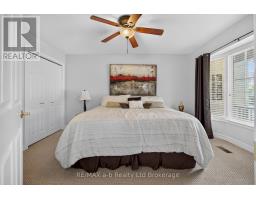 32 WILKINS CRESCENT - 29