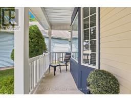 32 WILKINS CRESCENT - 4