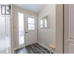 13 POTTERS ROAD N - 16