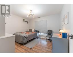 13 POTTERS ROAD N - 28