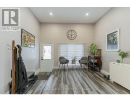13 POTTERS ROAD N - 4