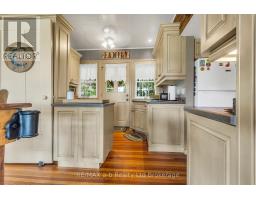 1813 NORFOLK COUNTY 19 ROAD W - 20