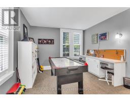 1813 NORFOLK COUNTY 19 ROAD W - 28