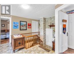 1813 NORFOLK COUNTY 19 ROAD W - 34
