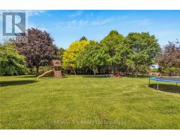 1813 NORFOLK COUNTY 19 ROAD W - 41