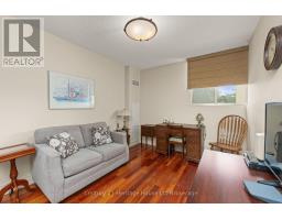 409 - 820 BURNHAMTHORPE ROAD - 24