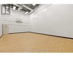409 - 820 BURNHAMTHORPE ROAD - 32